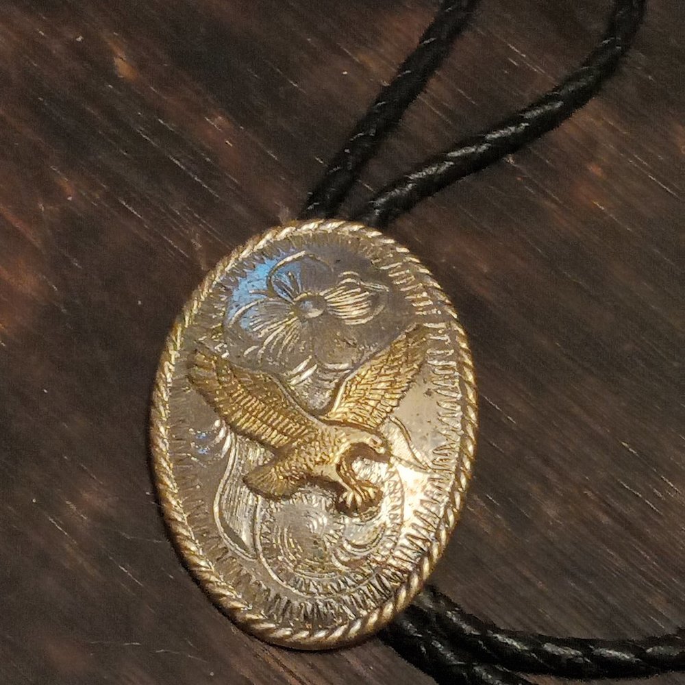 Silver and gold eagle bolo tie(Montana Silversmith)